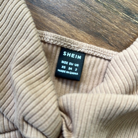Twist front bodysuit ribbed brown/ tan color, size 2 from SHEIN - Picture 3 of 4